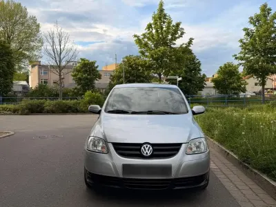 Gebraucht VW Fox 75 PS (55 kW) 2004 Grau Kleinwagen