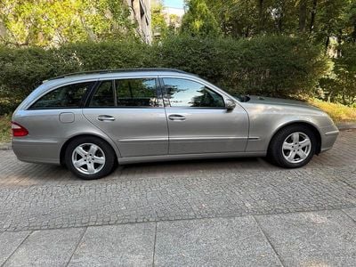 Mercedes E200