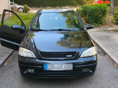 Gebraucht Opel Astra 115 PS (84 kW) 1999 Schwarz Kleinwagen
