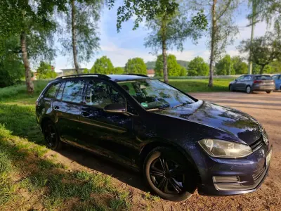 Gebraucht VW Golf VII Comfortline 110 PS (80 kW) 2014 Blau Limousine
