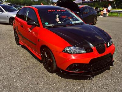 Rot Gebraucht 2007 Seat Ibiza Kleinwagen | 2.290 € (Fairer Preis)