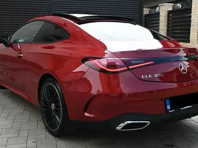 Brugt Mercedes CLE300 Premium Plus 258 HK (189 kW) 2024 Rød
