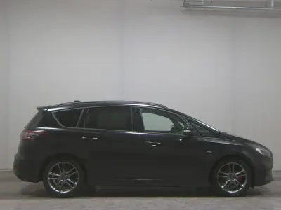 Gebraucht Ford S-MAX ST-Line 150 PS (110 kW) 2022 Obsidian schwarz metallic Van / Kleinbus