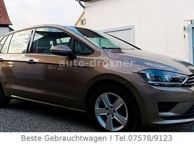 Gebraucht VW Golf VII Comfortline 110 PS (80 kW) 2015 Gold Limousine