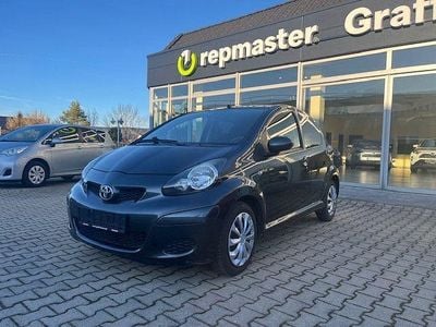 Second-hand Toyota Aygo Cool 68 CP (50 kW) 2011 Gri Hatchback