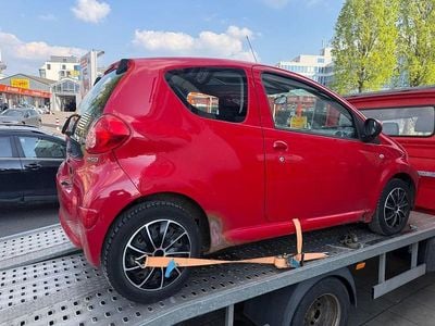 Gebraucht Toyota Aygo City 68 PS (50 kW) 2007 Rot Kleinwagen