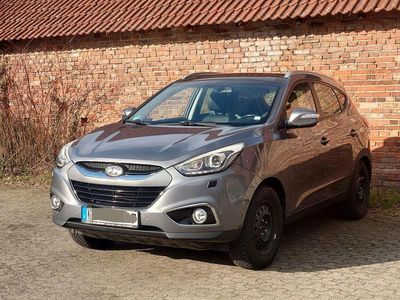 Gebraucht Hyundai ix35 Classic 135 PS (99 kW) 2015 Grau SUV