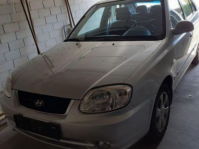 Second-hand Hyundai Accent GLS 86 CP (63 kW) 2005 Argintiu Berlinǎ