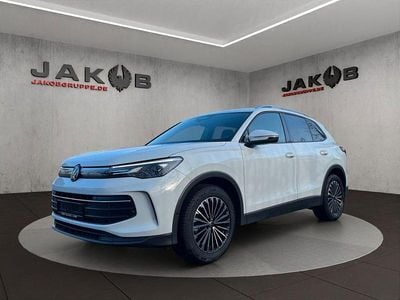 Gebraucht VW Tiguan Life 131 PS (96 kW) 2024 Pure white SUV