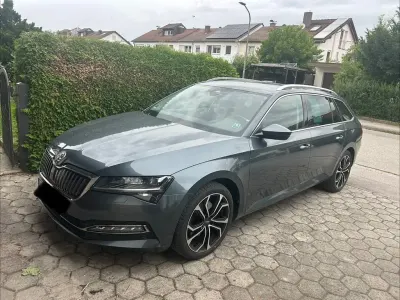 Gebraucht Skoda Superb Style 150 PS (110 kW) 2020 Grau Kombi