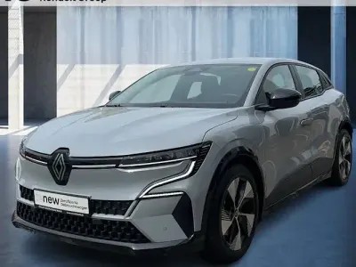 Gebraucht Renault Megane E-Tech Equilibre 160 kW (218 PS) 2023 Rafalegrau Limousine