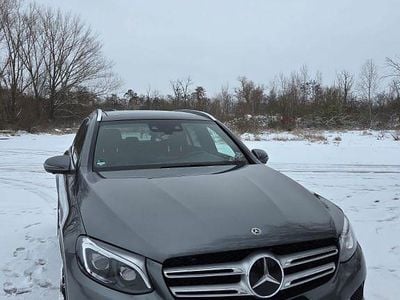 Gebraucht Mercedes GLC250 204 PS (150 kW) 2017 Grau SUV
