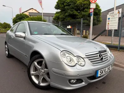 Gebraucht Mercedes C160 Sport Edition 122 PS (89 kW) 2005 Silber Coupé
