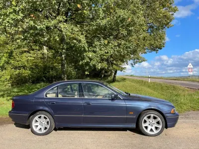 Gebraucht BMW 535 245 PS (180 kW) 2001 Blau Limousine