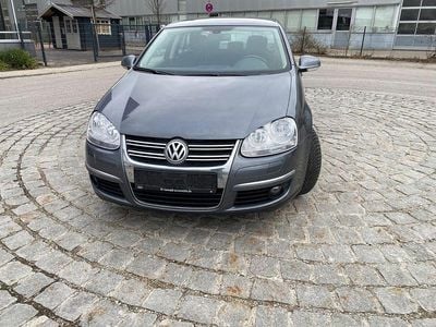 Gebraucht VW Jetta Comfortline 122 PS (89 kW) 2009 Grau Limousine