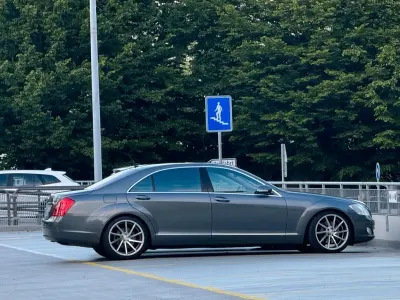 Używany Mercedes S420 320 KM (235 kW) 2007 Szary Sedan/Limuzyna