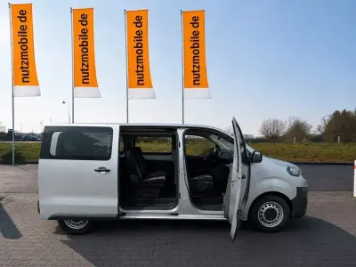 Gebraucht Peugeot Expert 120 PS (88 kW) 2018 Silber Van