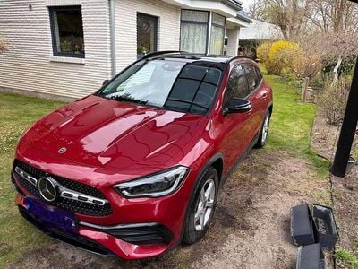 Gebraucht Mercedes GLA220 AMG line 190 PS (139 kW) 2021 Rot SUV