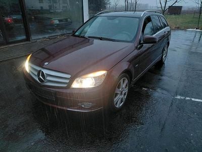 Gebraucht Mercedes C320 Avantgarde 225 PS (165 kW) 2009 Violet Kombi