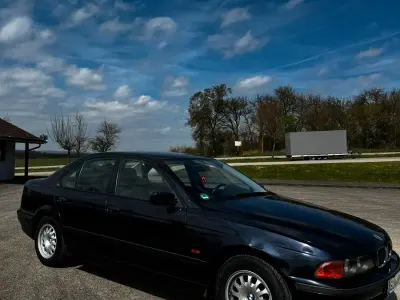 Gebraucht BMW 520 150 PS (110 kW) 1998 Blau Limousine