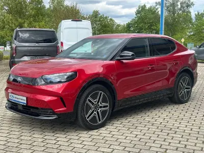 Używany Ford Capri Premium 250 kW (340 KM) 2025 Czerwony SUV