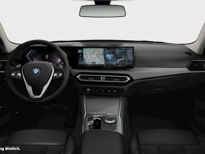 Schwarz Gebraucht 2022 BMW 330e Sport Line Kombi | 30.901 € (Fairer Preis)