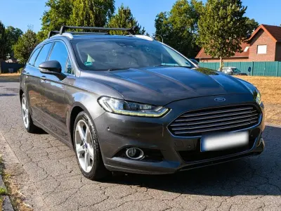 Gebraucht Ford Mondeo Titanium 150 PS (110 kW) 2015 Grau Kombi