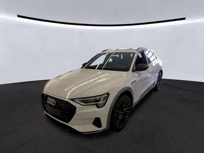 Gletscherweiß metallic (metallic) Gebraucht 2022 Audi e-tron S-Line SUV | 30.700 € (Guter Preis)
