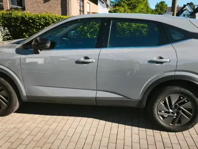 Gebraucht Nissan Qashqai Acenta 140 PS (102 kW) 2025 Grau SUV