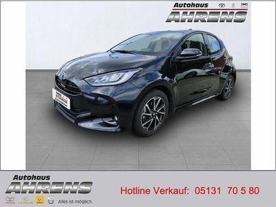 Gebraucht Toyota Yaris Team 116 PS (85 kW) 2023 Schwarz metallic Kleinwagen