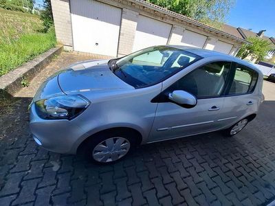 Second-hand Renault Clio II Dynamique 101 CP (74 kW) 2009 Gri Berlinǎ