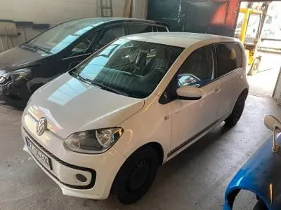 Gebraucht VW up! CLUB 68 PS (50 kW) 2015 Weiß Kleinwagen
