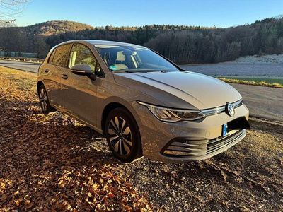 Gebraucht VW Golf VIII Move 150 PS (110 kW) 2023 Grau Limousine