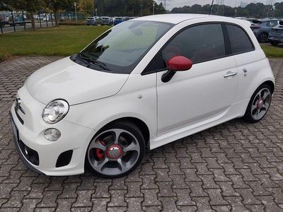Weiß Gebraucht 2015 Abarth 595 Kleinwagen | 10.980 € (Fairer Preis)