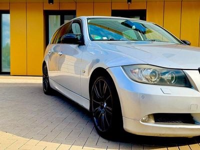 BMW 325