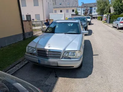 Gebraucht Mercedes C280 Elegance 193 PS (141 kW) 1996 Silber Limousine