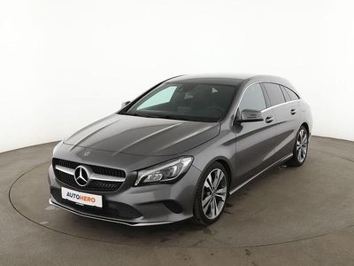 Gebraucht Mercedes CLA200 Shooting Brake Urban 156 PS (114 kW) 2019 Grau Kombi