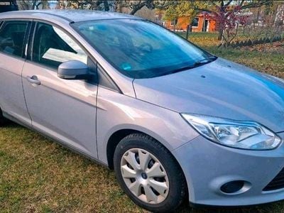 Gebraucht Ford Focus 101 PS (74 kW) 2013 Silber Kombi