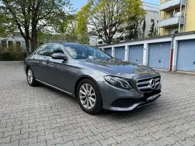 Gebraucht Mercedes E200 184 PS (135 kW) 2018 Grau Limousine