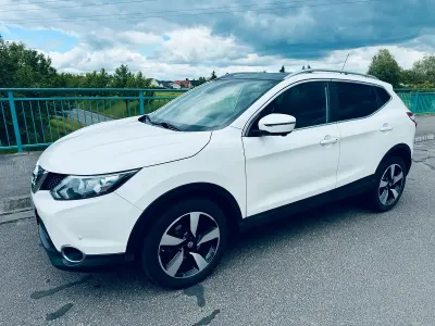Gebraucht Nissan Qashqai 163 PS (119 kW) 2017 Weiß SUV