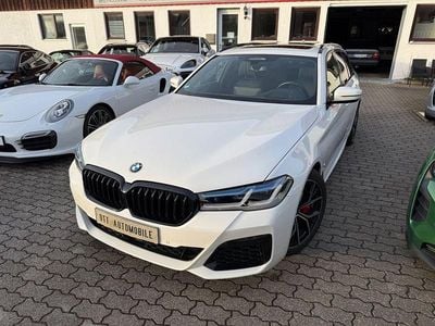 Gebraucht BMW 530 M Sport 286 PS (210 kW) 2023 Weiß Kombi