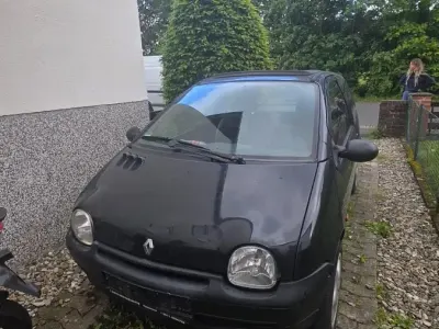Używany Renault Twingo 43 KM (31 kW) 1998 Czarny Hatchback