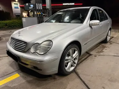 Gebraucht Mercedes C200 143 PS (105 kW) 2000 Silber Limousine