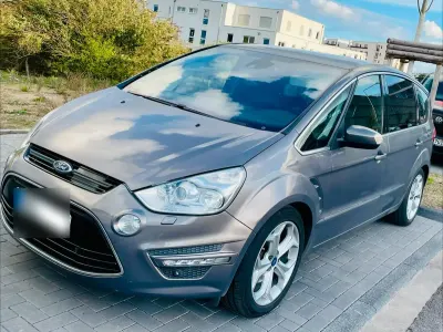 Gebraucht Ford S-MAX Titanium 200 PS (147 kW) 2012 Braun Van / Kleinbus