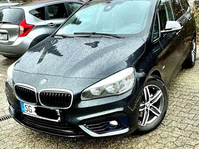 Gebraucht BMW 218 Sport Line 160 PS (117 kW) 2015 Schwarz Kombi