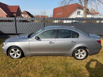 Second-hand BMW 525 177 CP (130 kW) 2005 Gri Berlinǎ