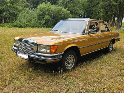 Gebraucht Mercedes 280 156 PS (114 kW) 1977 Gold Limousine