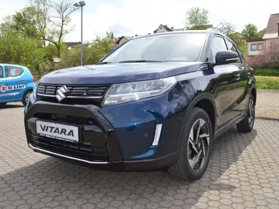 Neu Suzuki Vitara Comfort+ 110 PS (80 kW) 2026 Sphere blue pearl / black SUV
