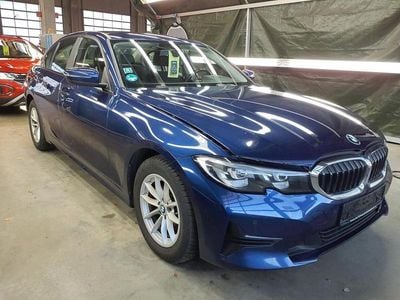 Gebraucht BMW 320 Advantage 190 PS (139 kW) 2019 Blau Limousine