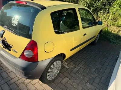 Occasion Renault Clio II 2001 Jaune Citadine